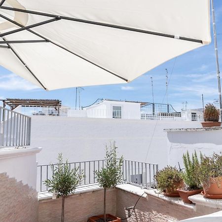Wineart House, Terracielo Indipendente Nel Centro Di Monopoli Exterior foto