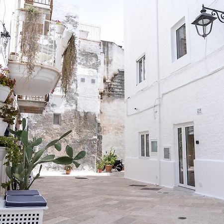 Wineart House, Terracielo Indipendente Nel Centro Di Monopoli Exterior foto