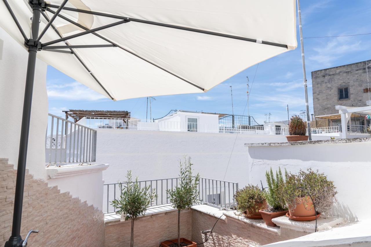 Wineart House, Terracielo Indipendente Nel Centro Di Monopoli Exterior foto