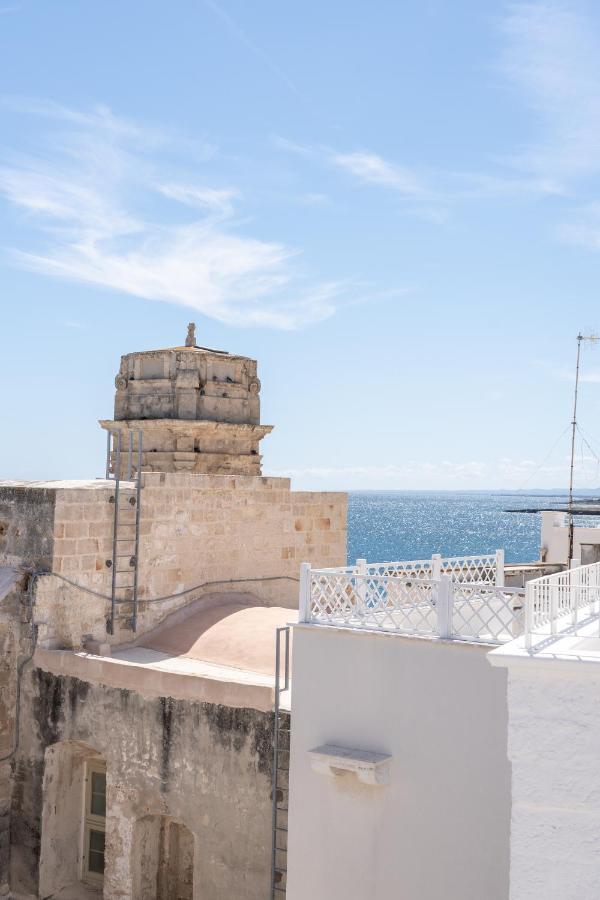 Wineart House, Terracielo Indipendente Nel Centro Di Monopoli Exterior foto