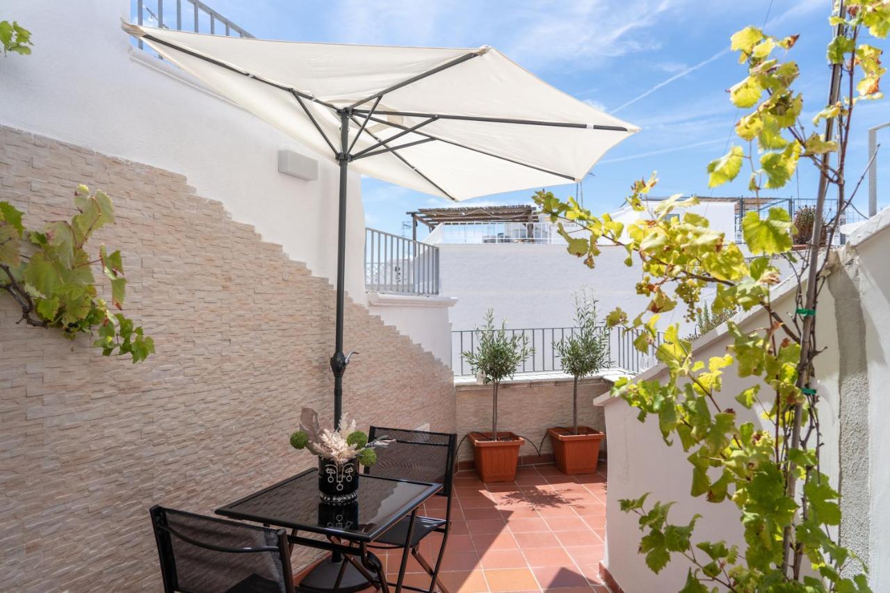 Wineart House, Terracielo Indipendente Nel Centro Di Monopoli Exterior foto